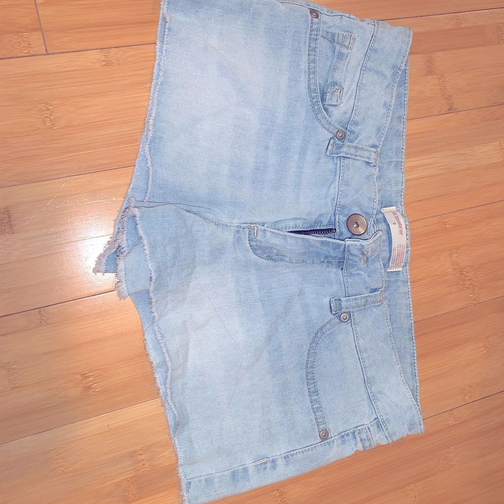Daisy Duke shorts